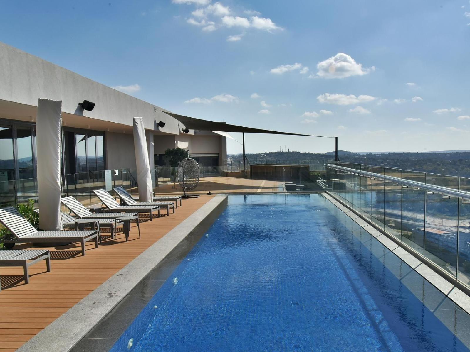 Menlyn Maine Luxury Rentals Pretoria-Noord Exterior foto
